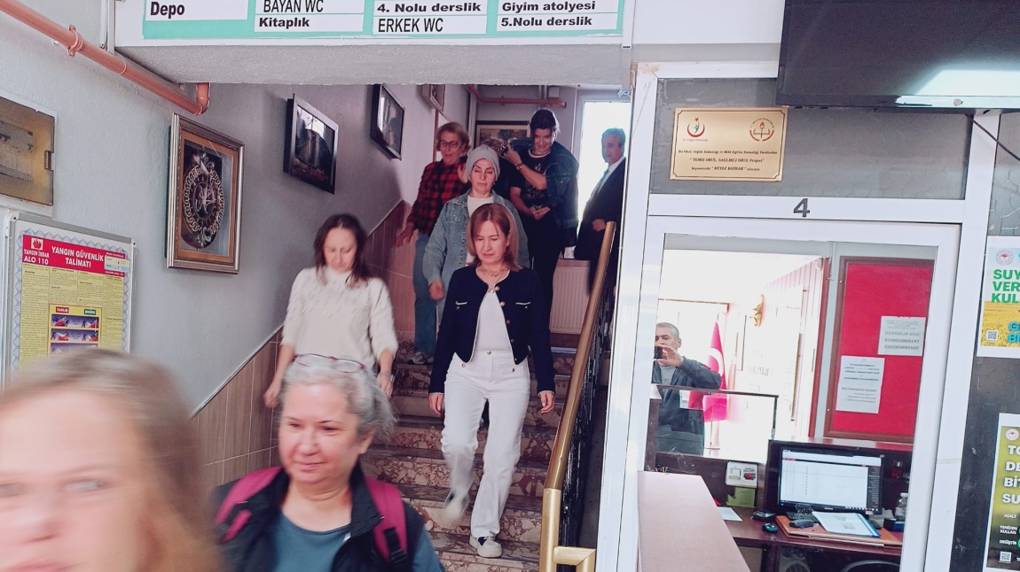 Dünya Afet Risklerinin Azaltılması Günü Tahliye Tabikatı 